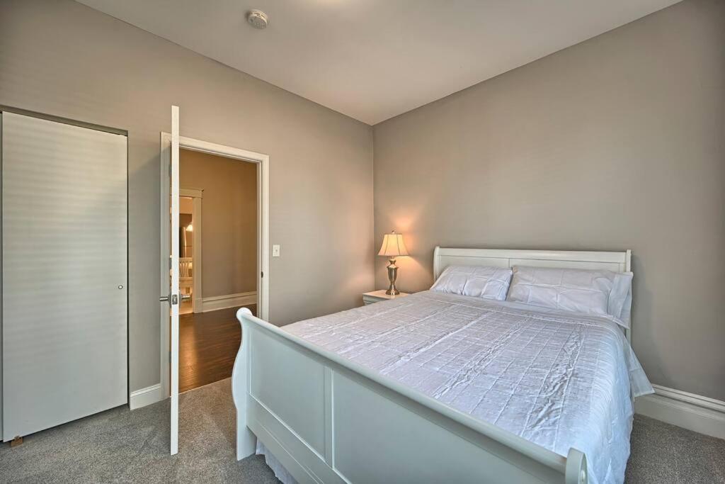 Suites On Seneca - Lovely 2 Bed 1 Bath Apartment Harrisburg Buitenkant foto